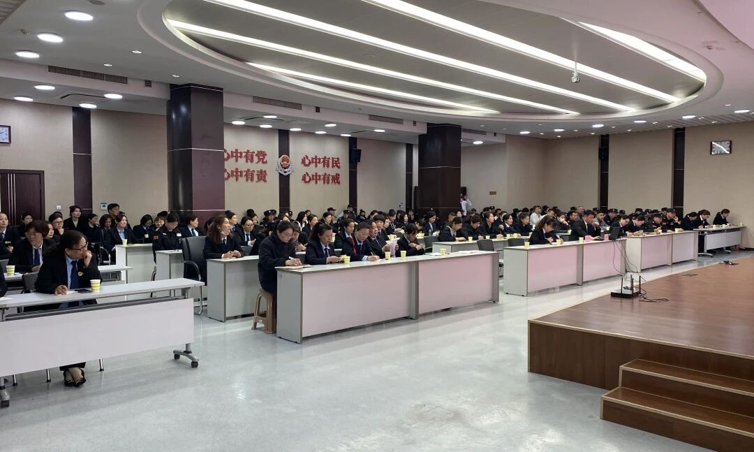 筑牢消防屏障 守护平安家园——爱涛服务集团消防知识专项培训圆满举行